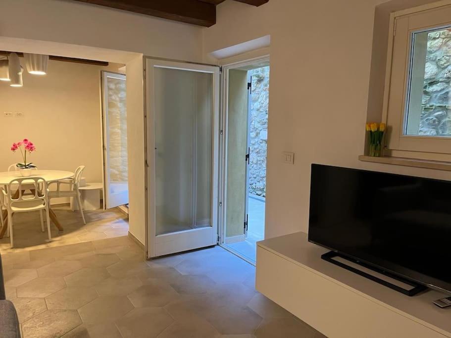 Charme In Centro With Private Parking Apartment Ascoli Piceno Exterior photo