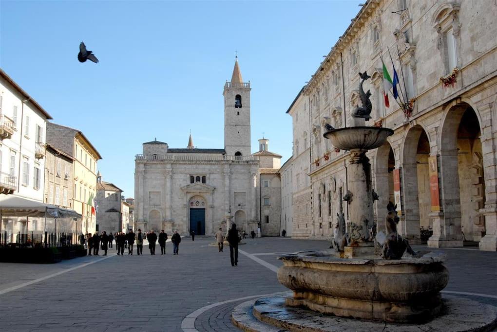Charme In Centro With Private Parking Apartment Ascoli Piceno Exterior photo