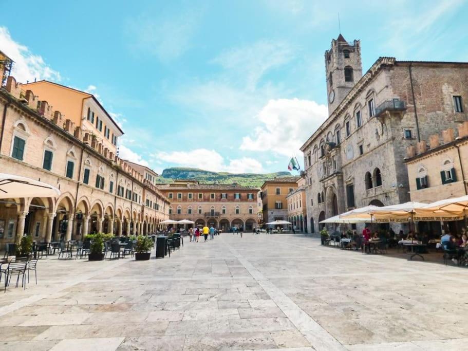 Charme In Centro With Private Parking Apartment Ascoli Piceno Exterior photo