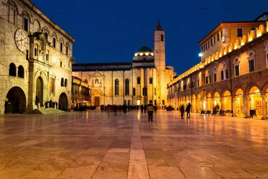 Charme In Centro With Private Parking Apartment Ascoli Piceno Exterior photo